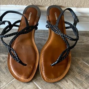 Gianni Bini black summer sandals